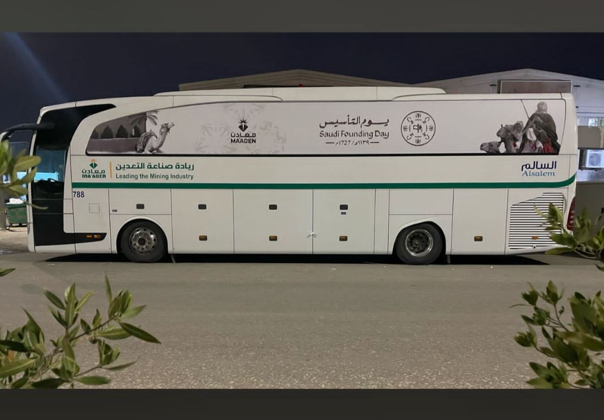 براندينج السيارات — نموذج 72 — مصانع التميز للدعاية والإعلان